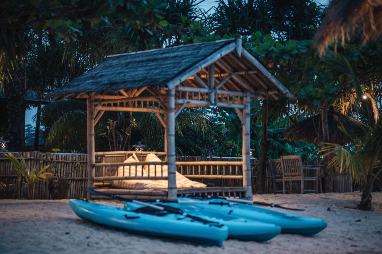 Coconut Lodge Resort Jepara Exteriör bild