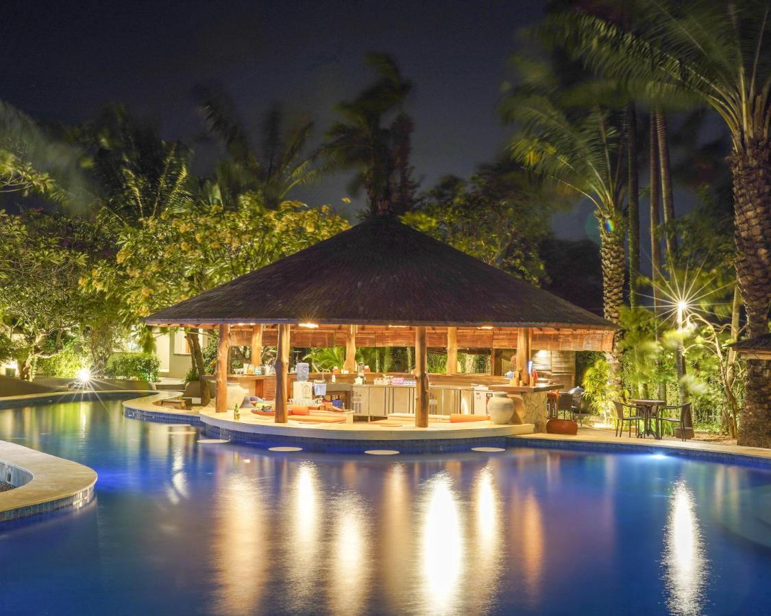 Coconut Lodge Resort Jepara Exteriör bild