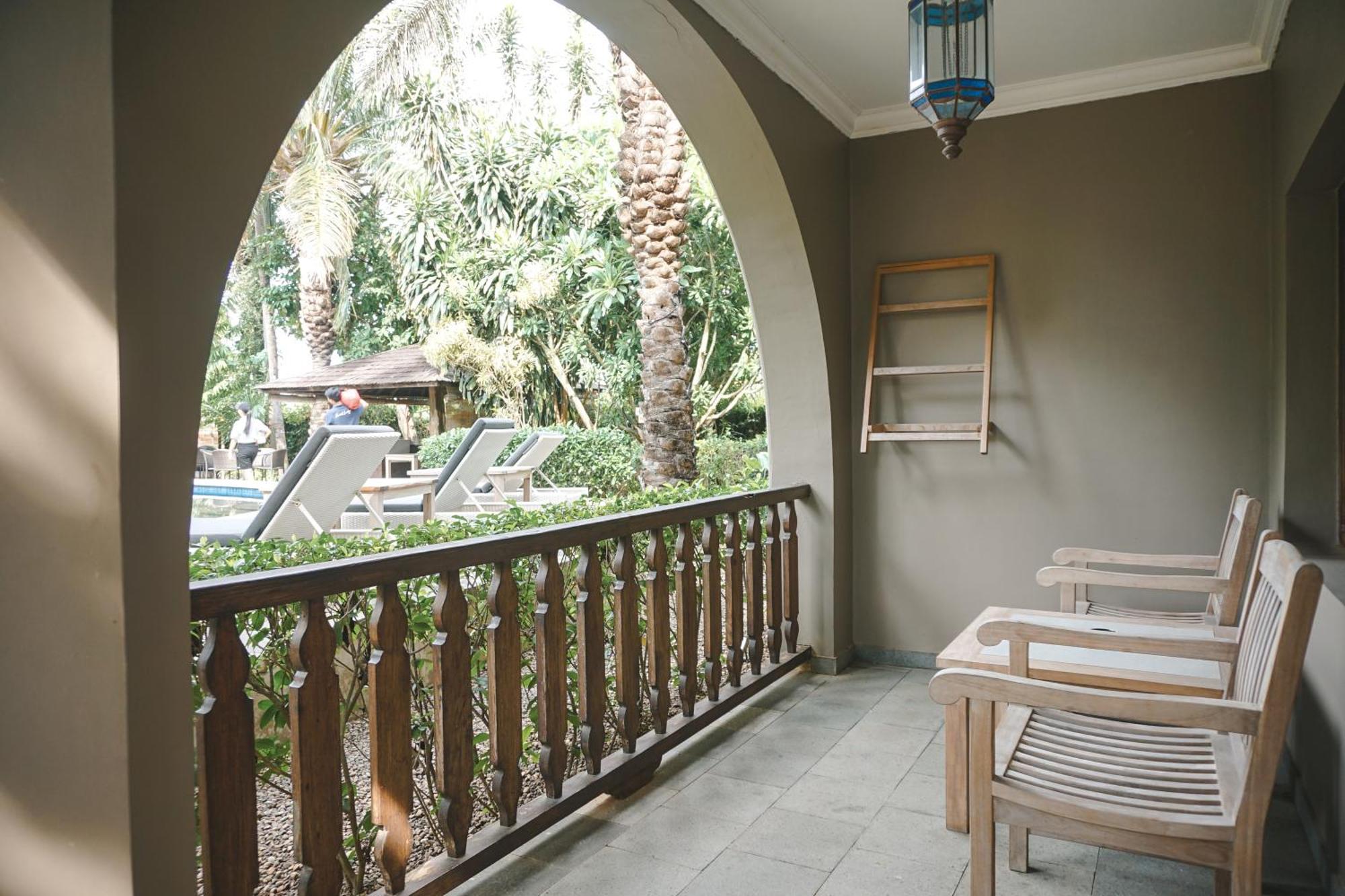 Coconut Lodge Resort Jepara Exteriör bild