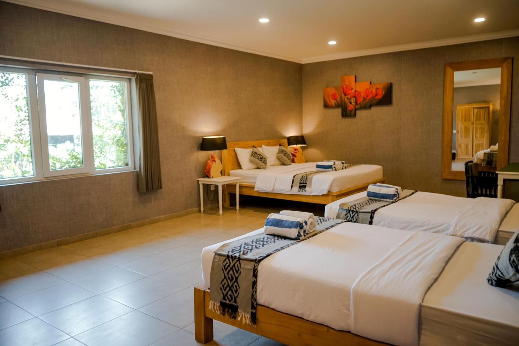 Coconut Lodge Resort Jepara Exteriör bild